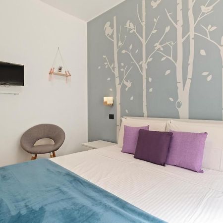 3 Bed Modern Flat - 15 Minutes Walk To Colosseum Roma Esterno foto