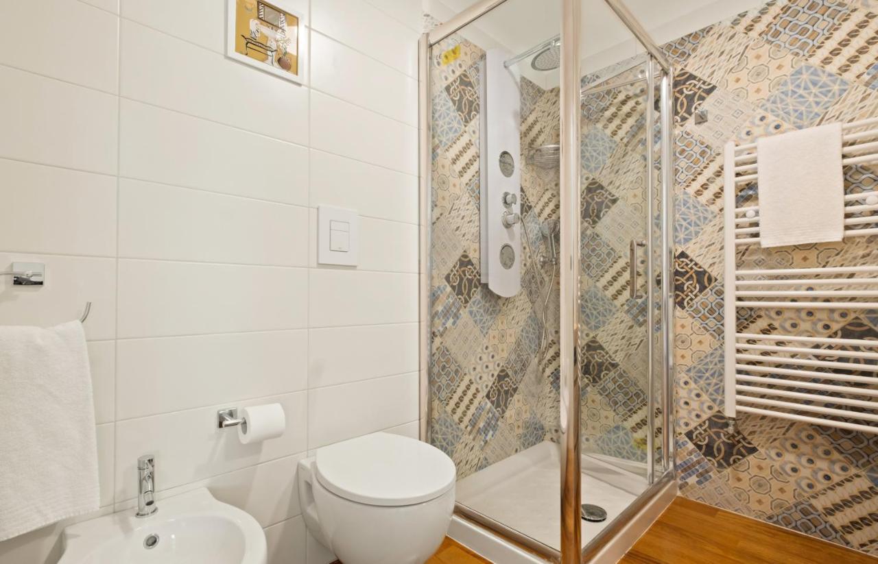 3 Bed Modern Flat - 15 Minutes Walk To Colosseum Roma Esterno foto